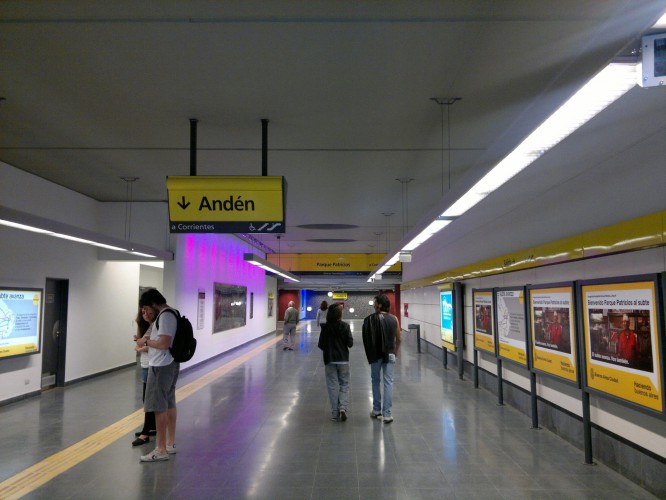 Estación Parque Patricios - Subte H
