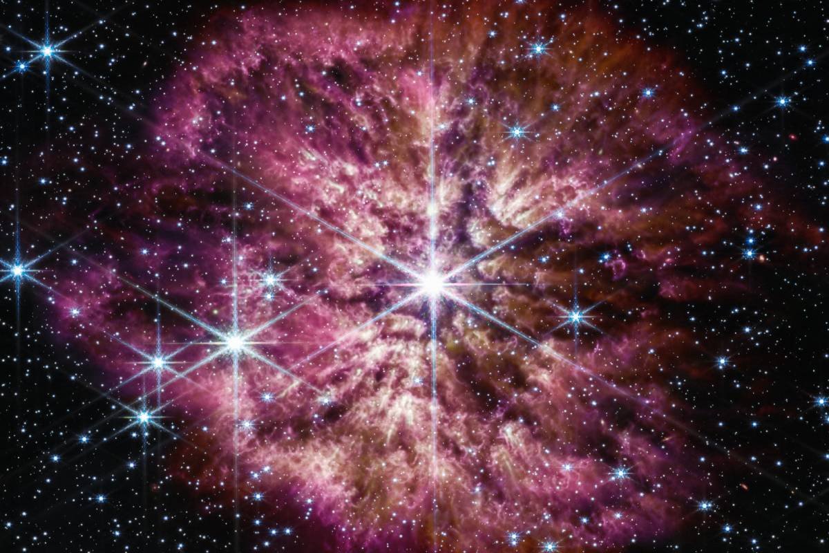 El telescopio James Webb capta a la estrella Wolf-Rayet en plena expulsión de material