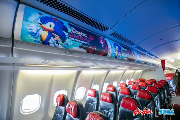 interior de los aviones de airasia con sonic