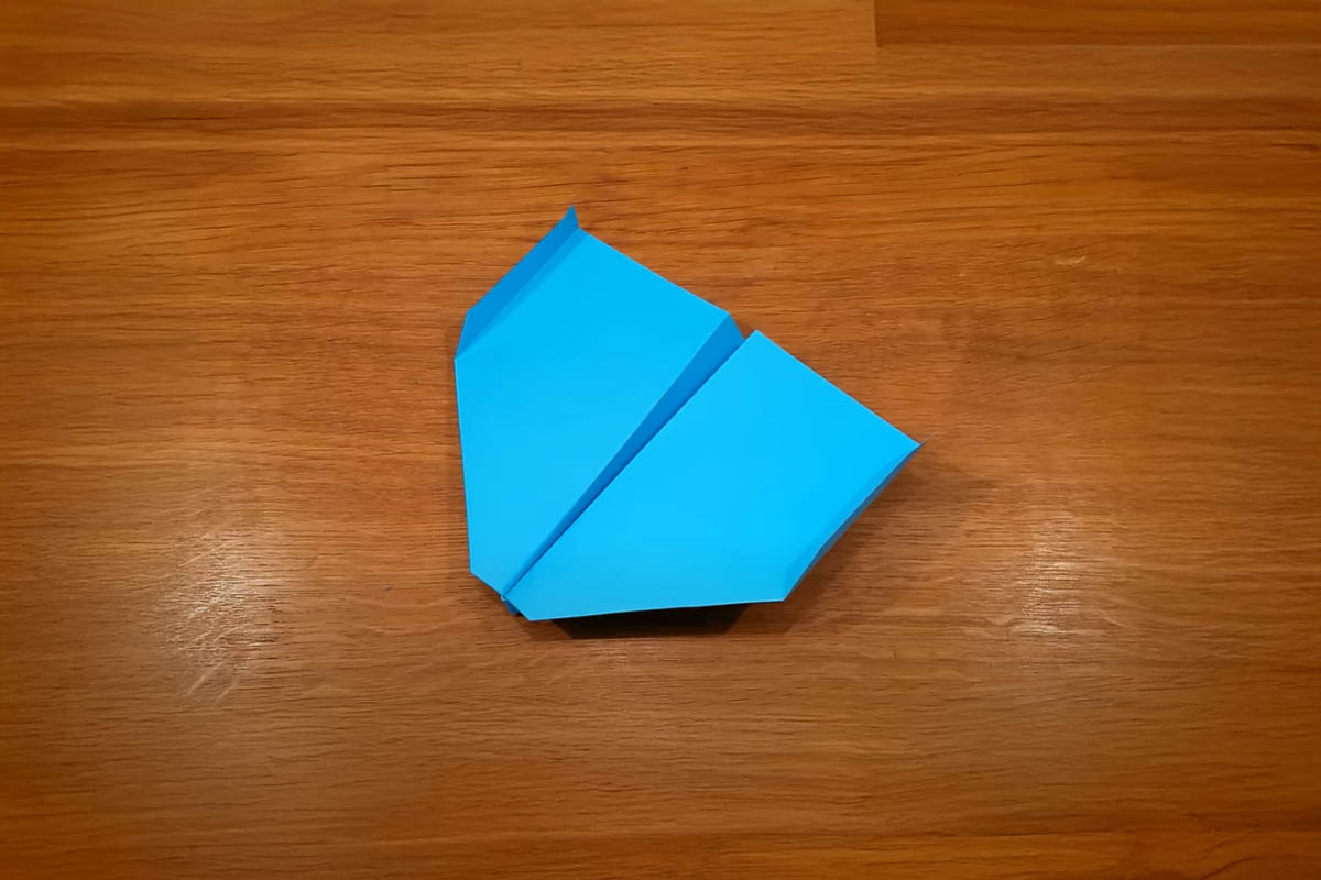 Origami fácil paso a paso: el mejor avioncito de papel del mundo