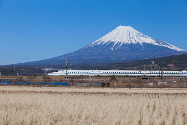 shinkansen en japón con el japan rail pass